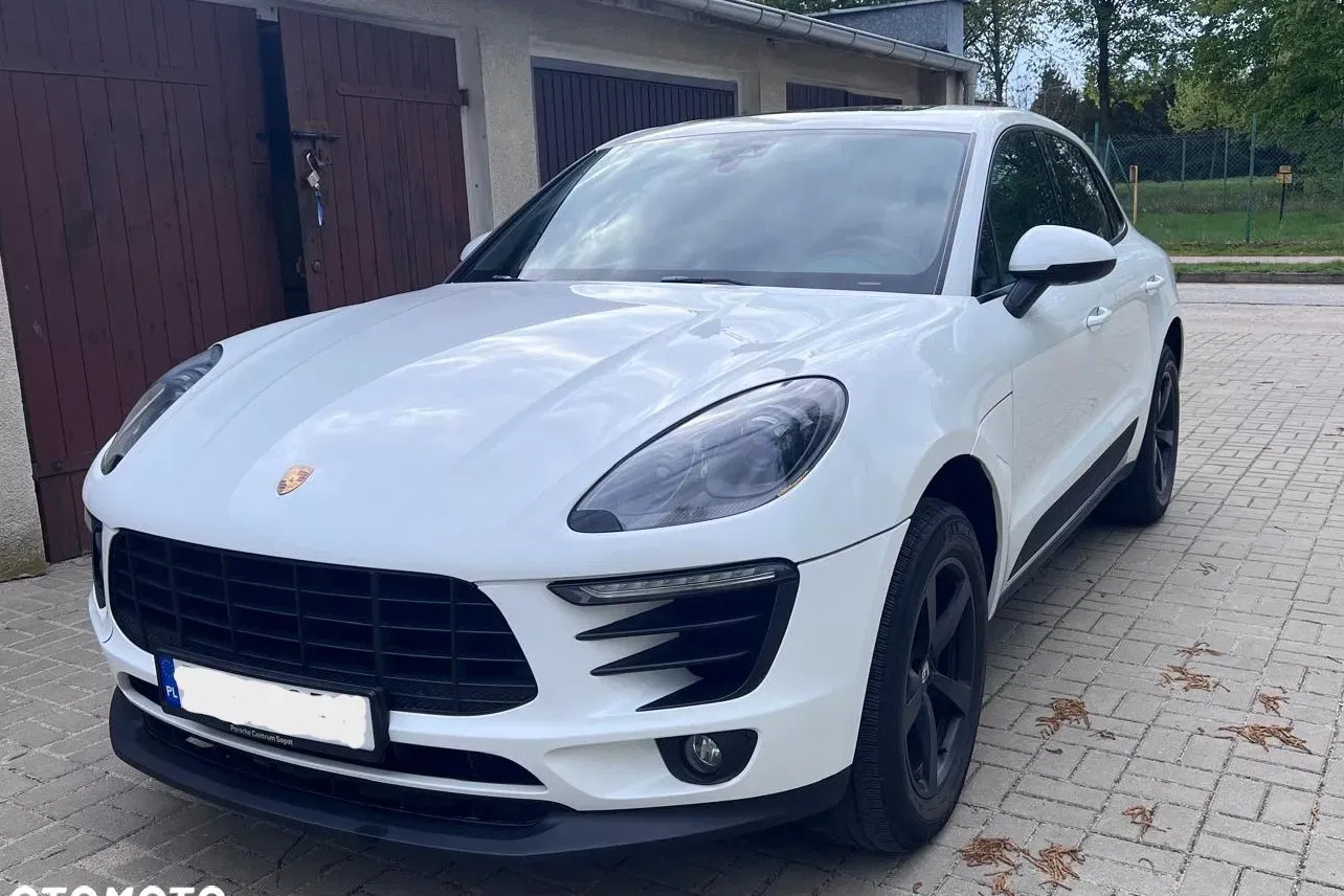 porsche łódzkie Porsche Macan cena 128000 przebieg: 82000, rok produkcji 2016 z Szczecin